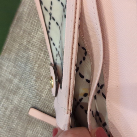 Kate Spade Staci Bi-Fold Pink Wallet EUC - Picture 8 of 13
